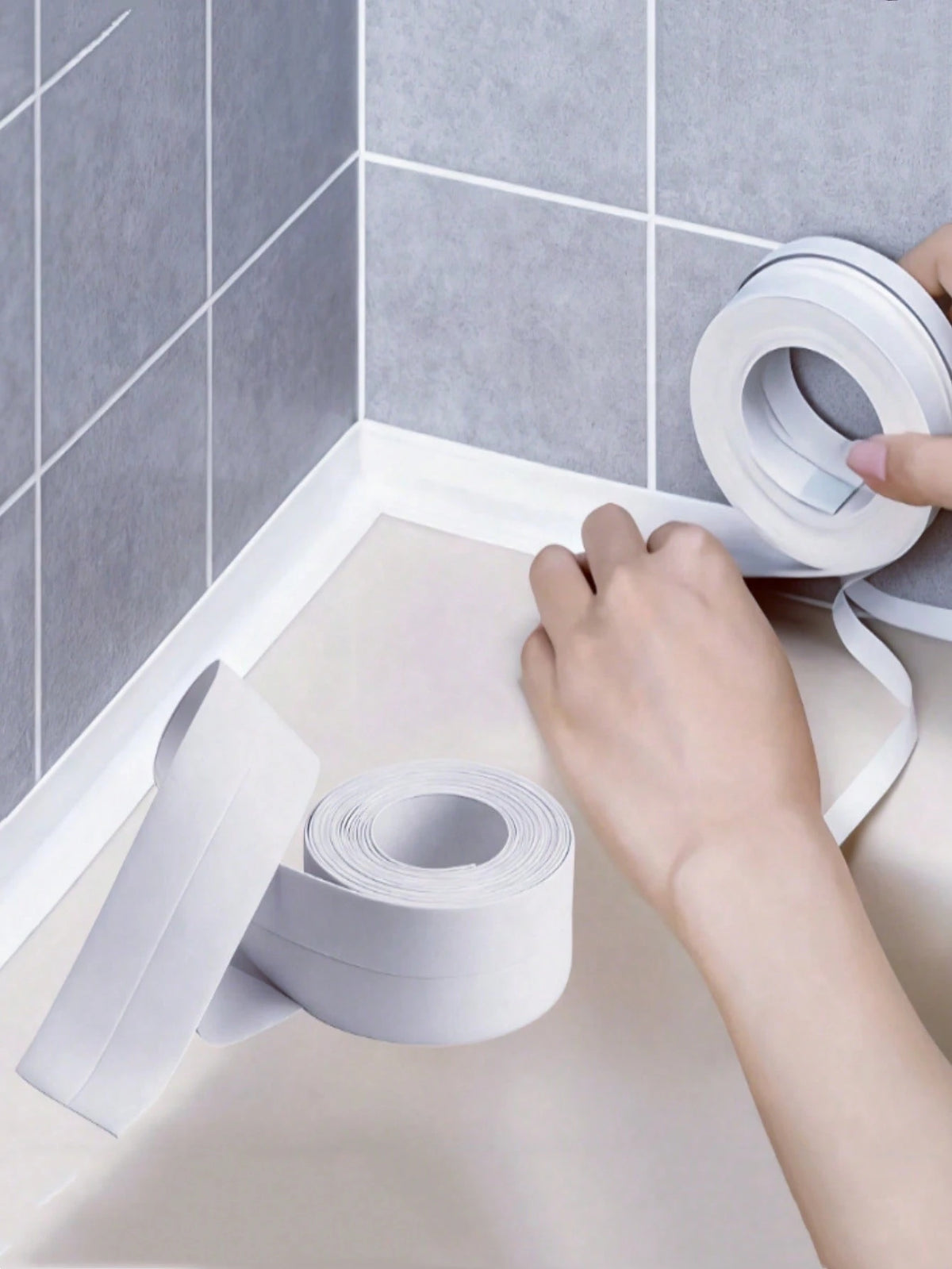 1 Roll PVC Waterproof Sealing Tape, Self-Adhesive Anti-Crack Strip, Suitable For Sinks And Stoves, Floor Corner Gap Stickers, Moisture-Proof And Mold-Resistant, Suitable For Kitchen, Bathroom, Toilet