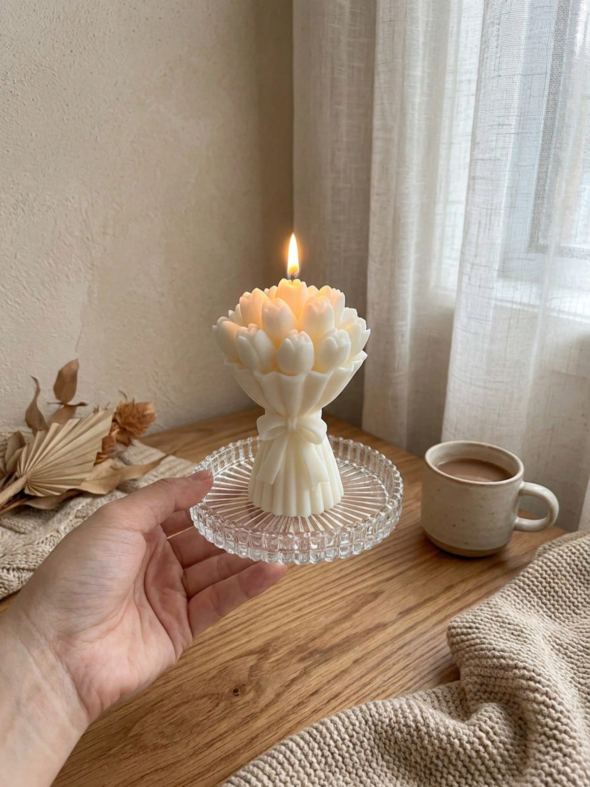 12pcs/6pcs/2pcs Tulip Bouquet Soy Wax Candles, Cute Aesthetic Style, Romantic Floral Indoor Decor Suitable For Bedroom, Gift/Birthday/Desk, Home Decor, Baby Shower Favors, Bedroom Bedside Fragrance, H