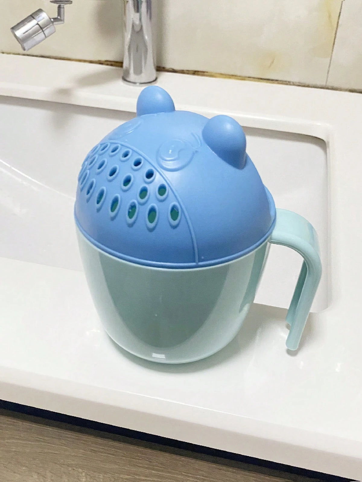 1pc Bear Shaped Baby Shampoo Cup Shower Rinser Bathing Gargle Cup