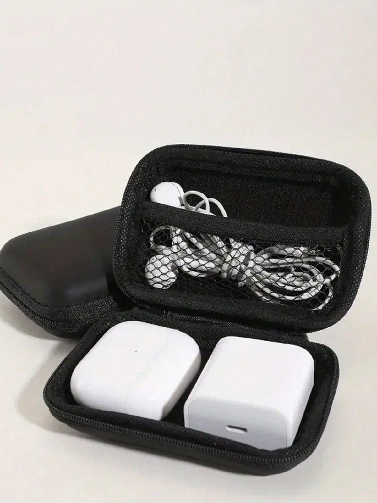 1pc Portable Coin Purse, Earphone Case, Earbud Storage Box, USB Cable Organizer, Storage Bag, Key Holder, Charger Pouch, Wireless Earbuds & Headphones Case, Essential College Dorm Travel Organizer, Co