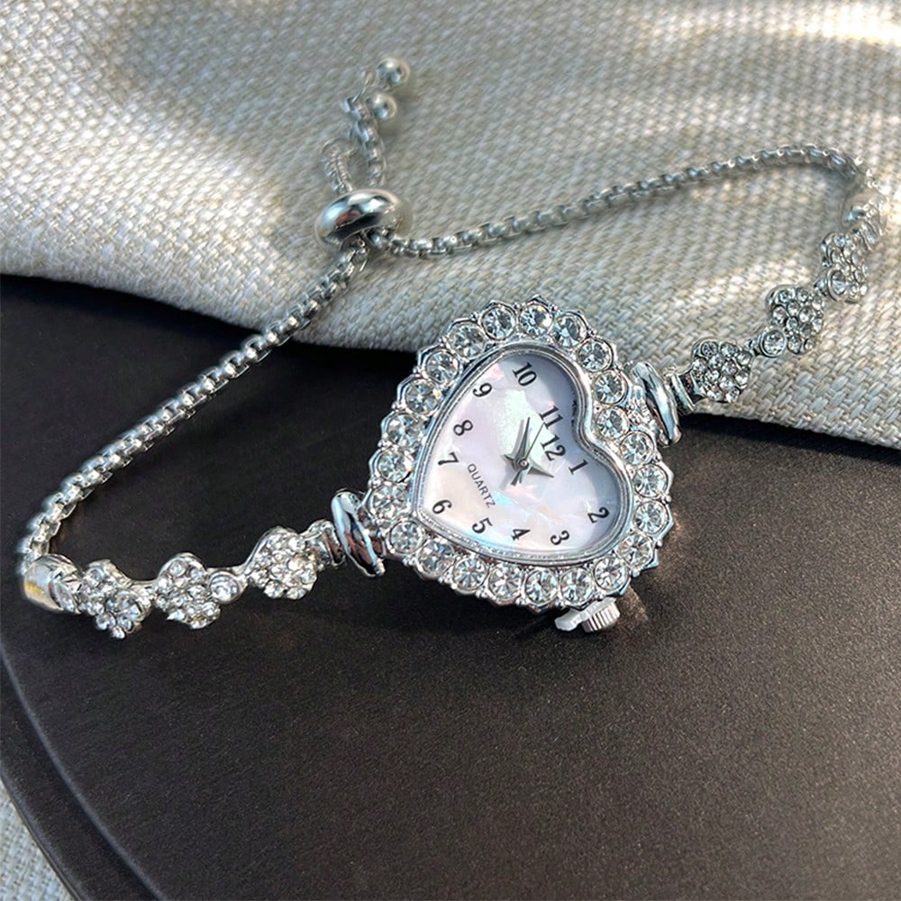 1pc Women's Heart-Shaped Rhinestone Dial Arabic Numeral Display Pull Tab Chain Fashion Convenient Quartz Watch