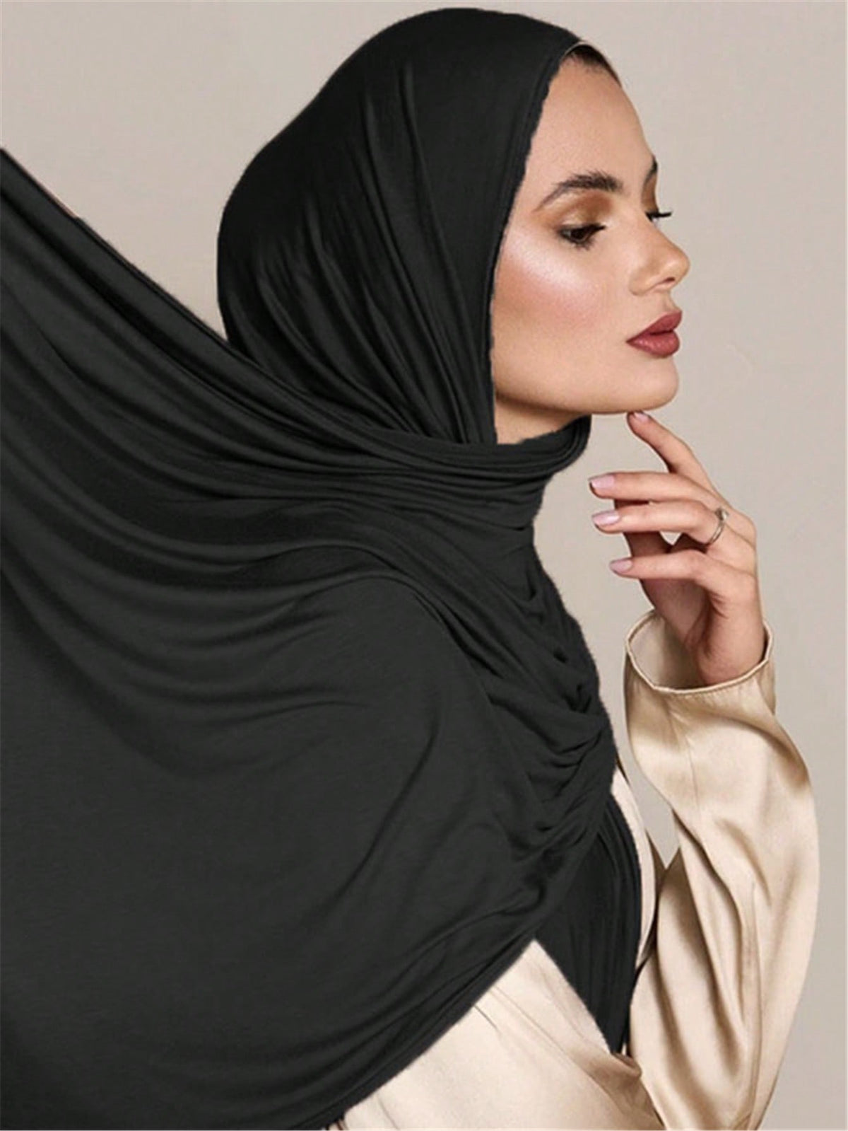 1pc Women's Solid Color Pleated Tassel Scarf, Casual Daily Headscarf Sun Protection Shawl