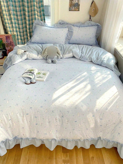 Blue Small Floral Ruffle Trim 4-Piece Bedding Set, French Country Style Bedding Set, Breathable Soft All-Season Bedding Set, Includes 1 Duvet Cover, 1 Bed Sheet, 2 Pillowcases, No Filling, Suitable Fo