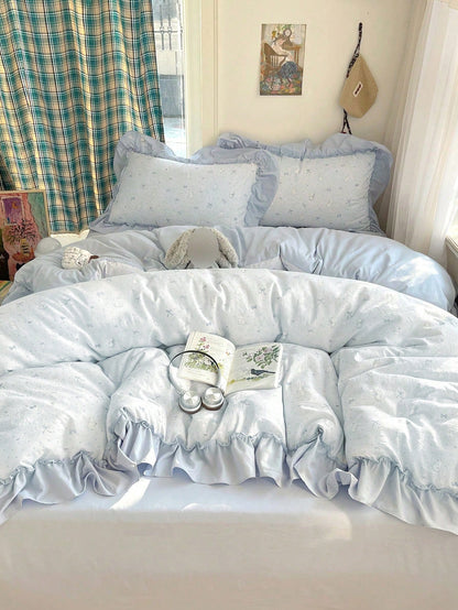 Blue Small Floral Ruffle Trim 4-Piece Bedding Set, French Country Style Bedding Set, Breathable Soft All-Season Bedding Set, Includes 1 Duvet Cover, 1 Bed Sheet, 2 Pillowcases, No Filling, Suitable Fo