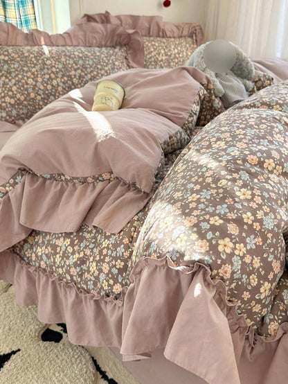 Blue Small Floral Ruffle Trim 4-Piece Bedding Set, French Country Style Bedding Set, Breathable Soft All-Season Bedding Set, Includes 1 Duvet Cover, 1 Bed Sheet, 2 Pillowcases, No Filling, Suitable Fo