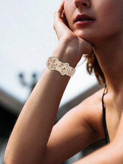 Cherry Blossom Floral Carved Watch Band, Compatible With Apple Watch 41mm 40mm 44mm 45mm 42mm 38mm 49mm 46mm, Cute Flower, Soft Silicone Sports Watch Band, Compatible With Apple Watch Series 11 10 SE