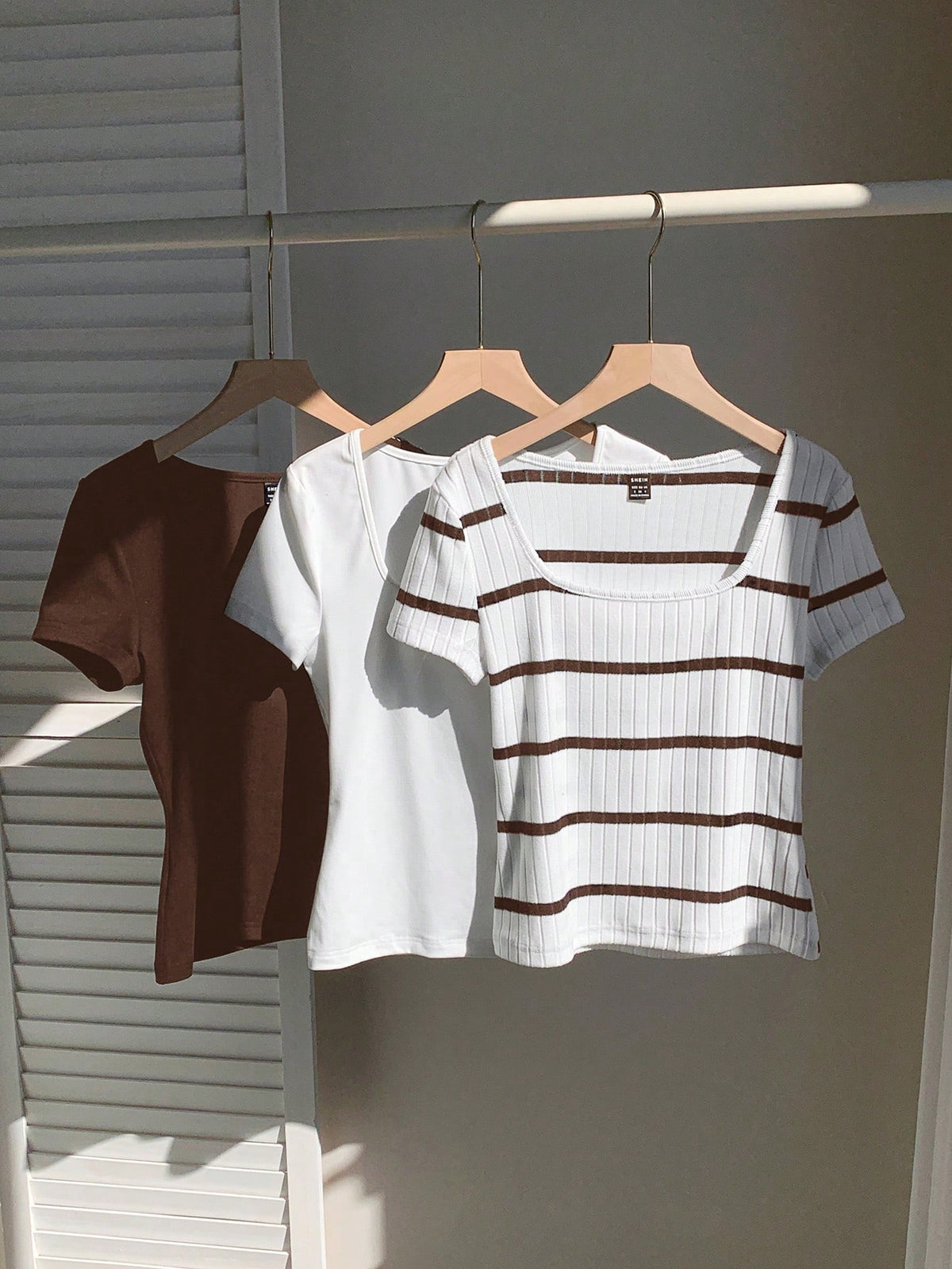 Comfortcana 3pcs Women's Short Sleeve Basic Crew Neck Cropped T-Shirts In Coffee Brown & White, Fall Clothes