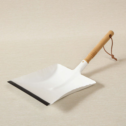 Dustpan with Beech Handle