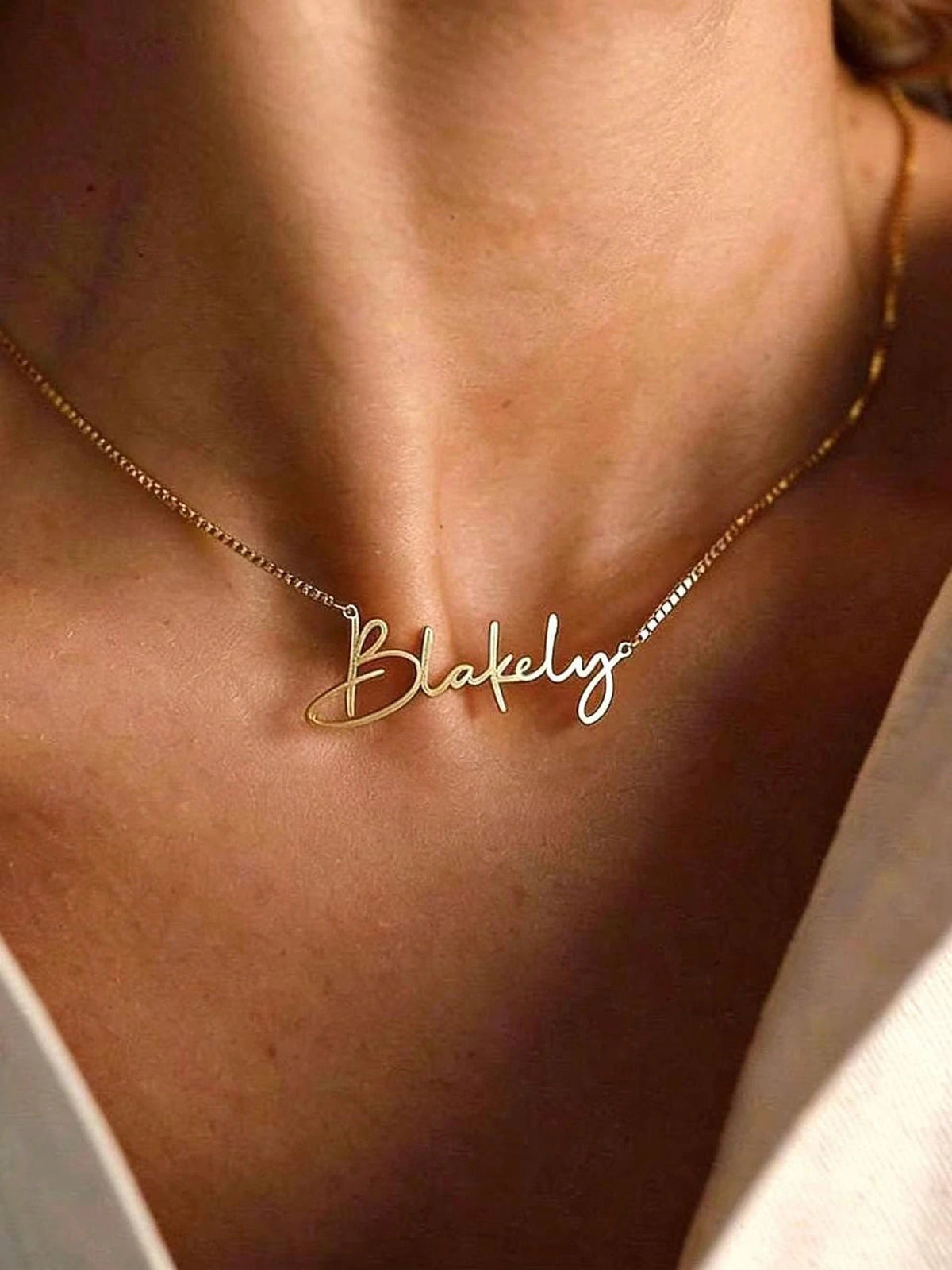 Gold Old English Name Necklace, Customized Nameplate Pendant, Personalized Handmade Jewelry, Bridesmaid Gift, Mother's Gift, Customized Name Necklace, Birthday Gift