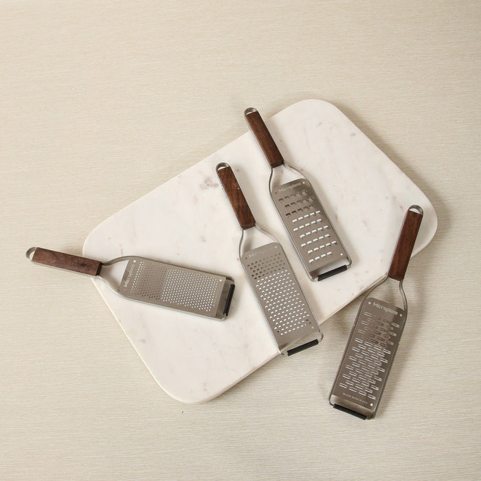 Master series rasp coarse grater with walnut handle