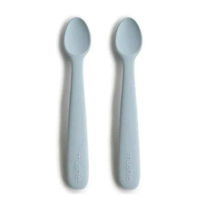 Mushie® Set dveh silikonskih žličk Powder Blue Mushie