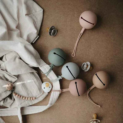 Mushie® Torbica za dudo Blush Mushie