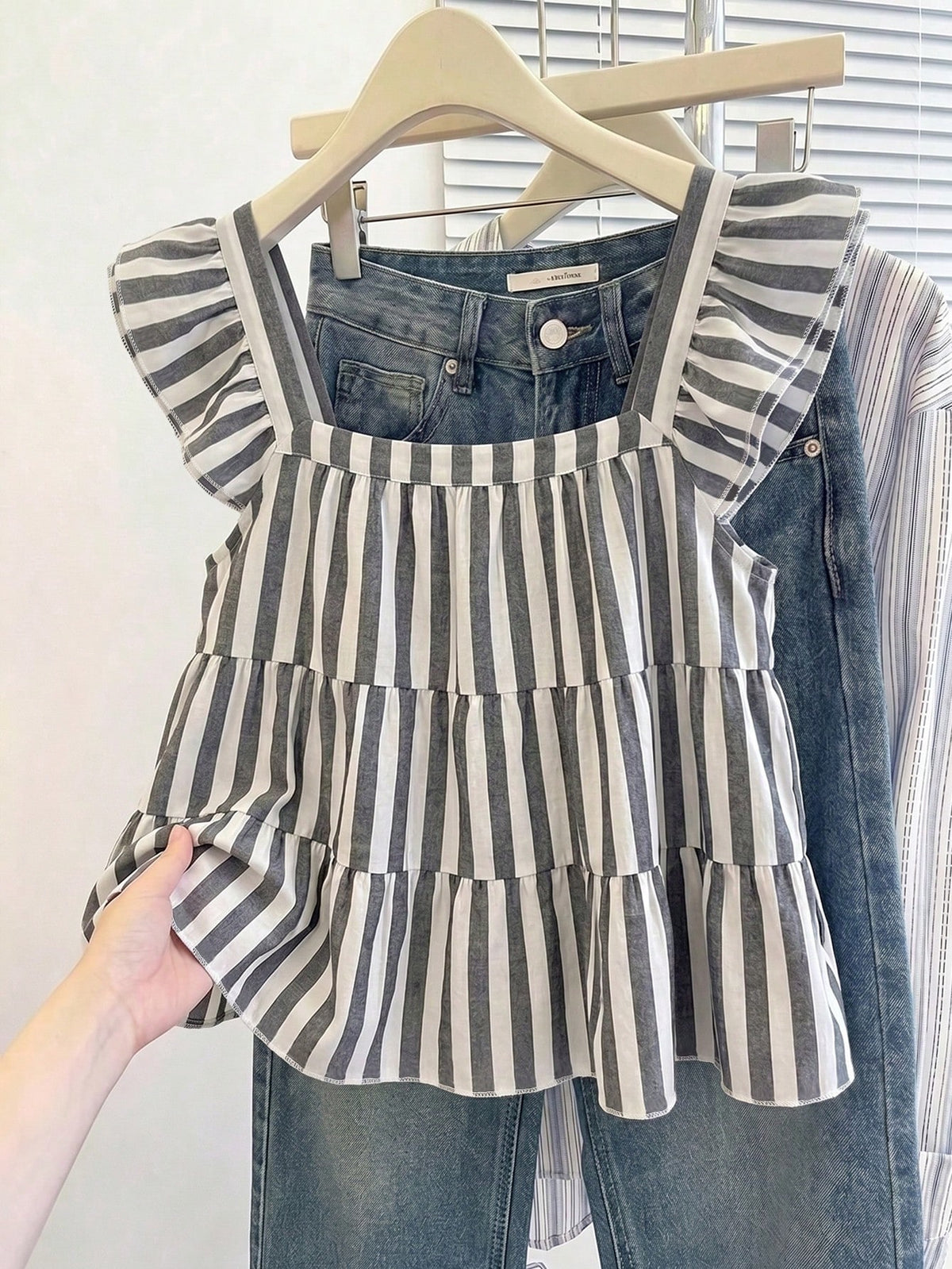 Muvela Women's Casual Multi-Layer Ruffle Cap Sleeve Loose Blouse, Striped Shirt, Summer Clothing For Ladies, 2025 New Vintage,Women's Casual Top, Suitable For Daily Street Wear, Summer Top, Suitable