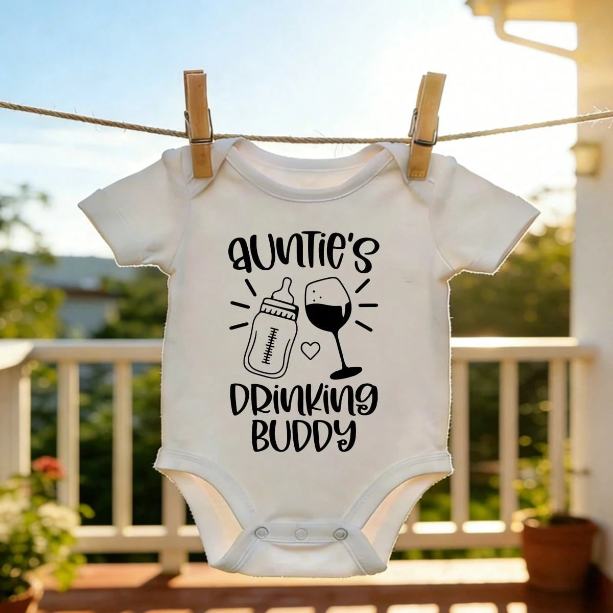 Ultra-Soft Auntie's Drinking Buddy Bottle Wine Print Short-Sleeve Bodysuit, Fashionable Design Baby Set Baby Clothes Comfortable And Snug Fit, Highly Stretchable, Machine Washable, Perfect For Outdoo