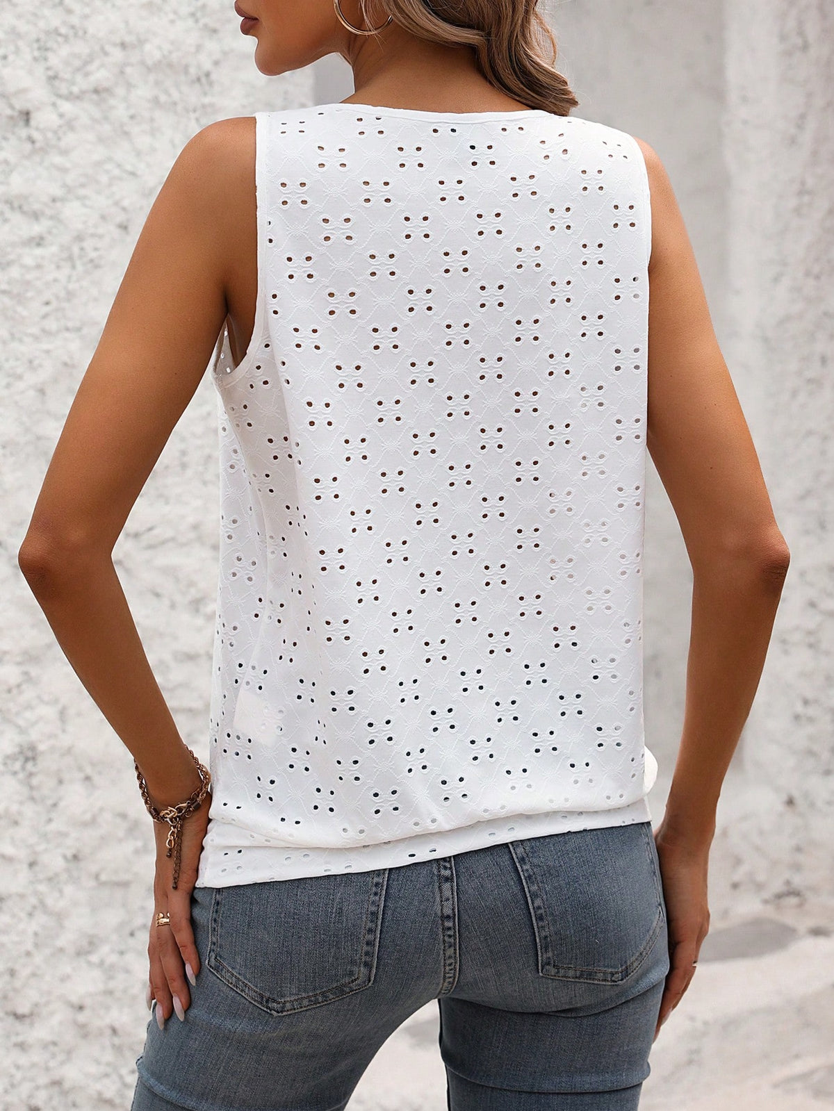 Vaclyn Women's Burnout Embroidery Lock Hole Collar Tank Top