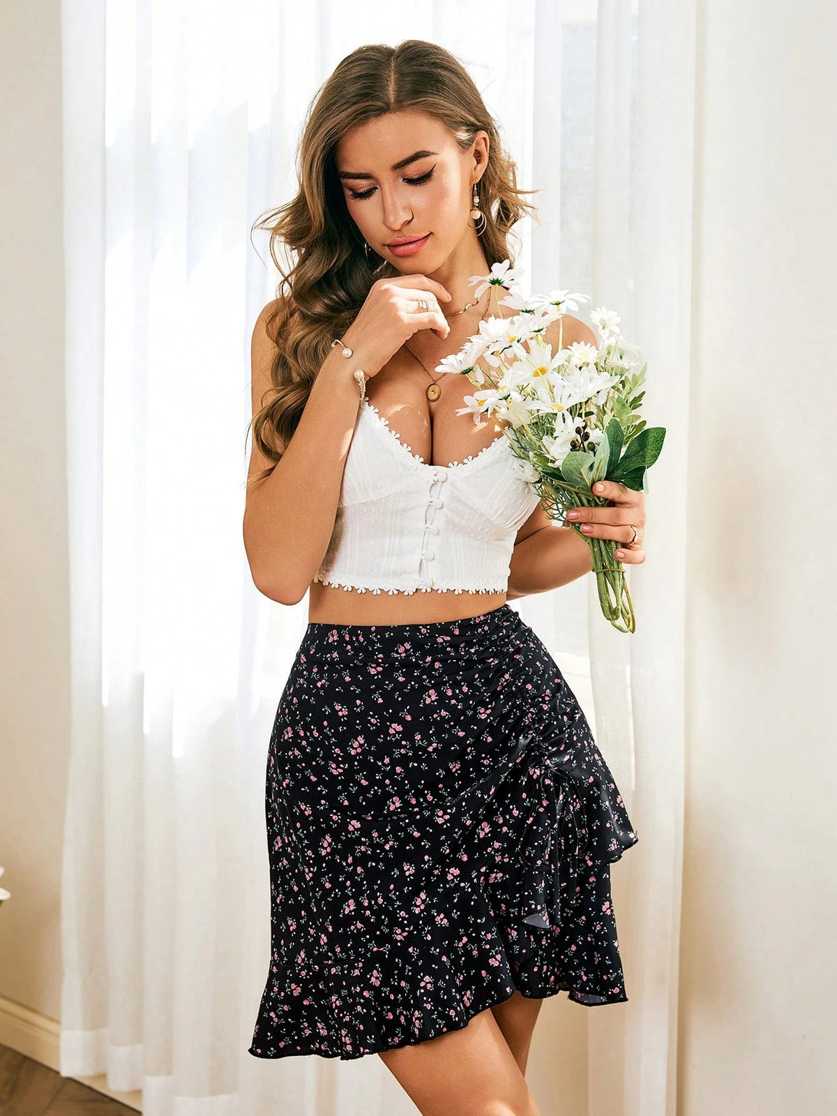 VCAY Women's Summer Ditsy Floral Ruffle Hem Drawstring Waist Casual Romantic Boho Beach Vacation Mini Skirt Black And Pink