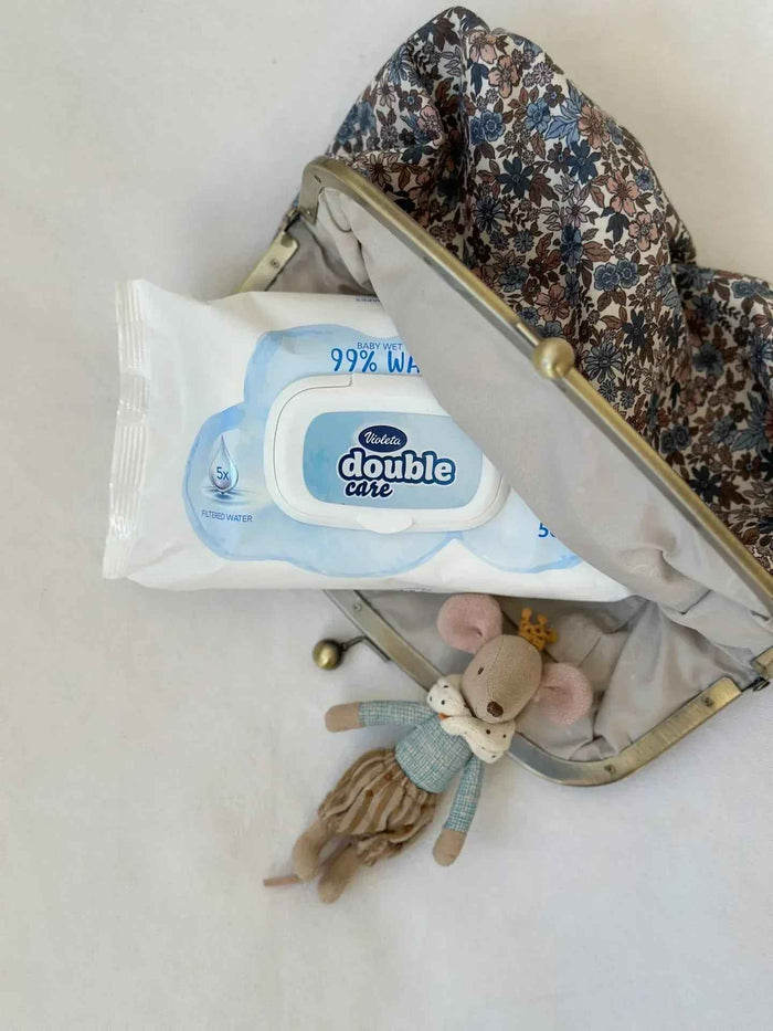 Violeta® Plenice Air Dry 5 Junior (11-18kg) Jumbo 52 + Darilo Baby vlažni robčki Violeta