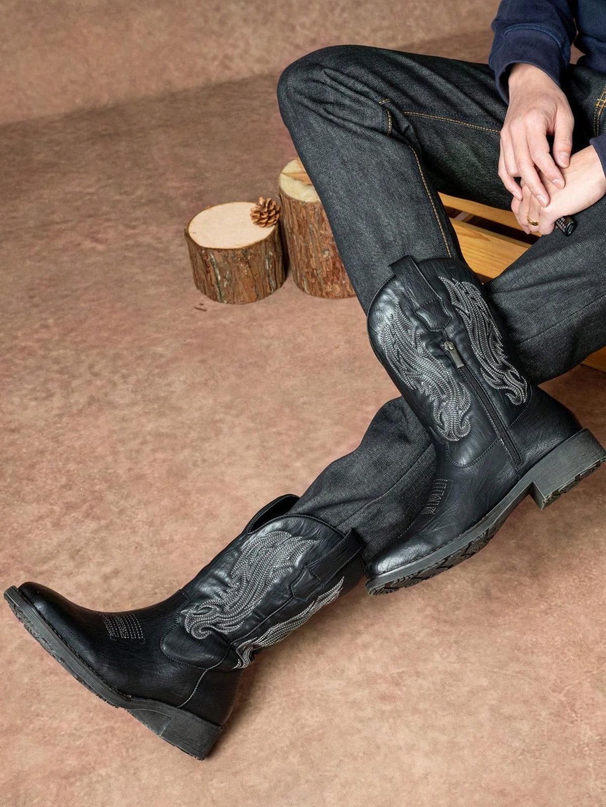 VOSTEY SHOESMORE Men's Black Cowboy Boots Retro Square Toe Boots Botas Vaqueras Para Hombre Embroidery Western Boots For Men