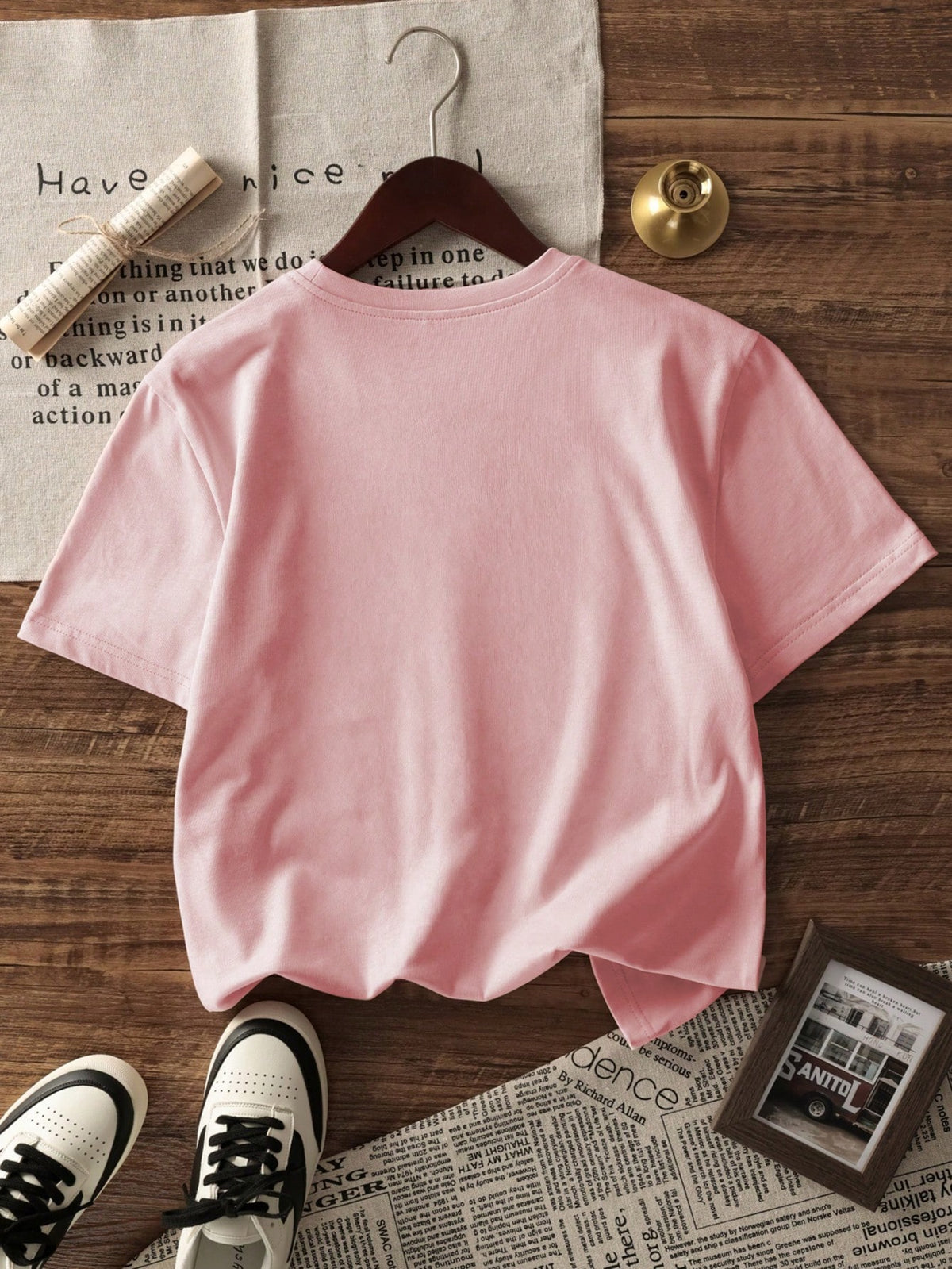 Women's Casual Short Sleeve Round Neck T-Shirt- Printed Pattern, Soft & Comfortable Fabric, Machine Washable, Summer Top Pink